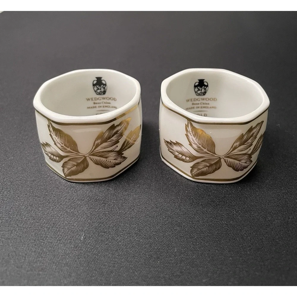 Vintage Wedgwood Bone China Gold Tonquin 22 Ct Trim Set 2 Napkin Rings Holders‎